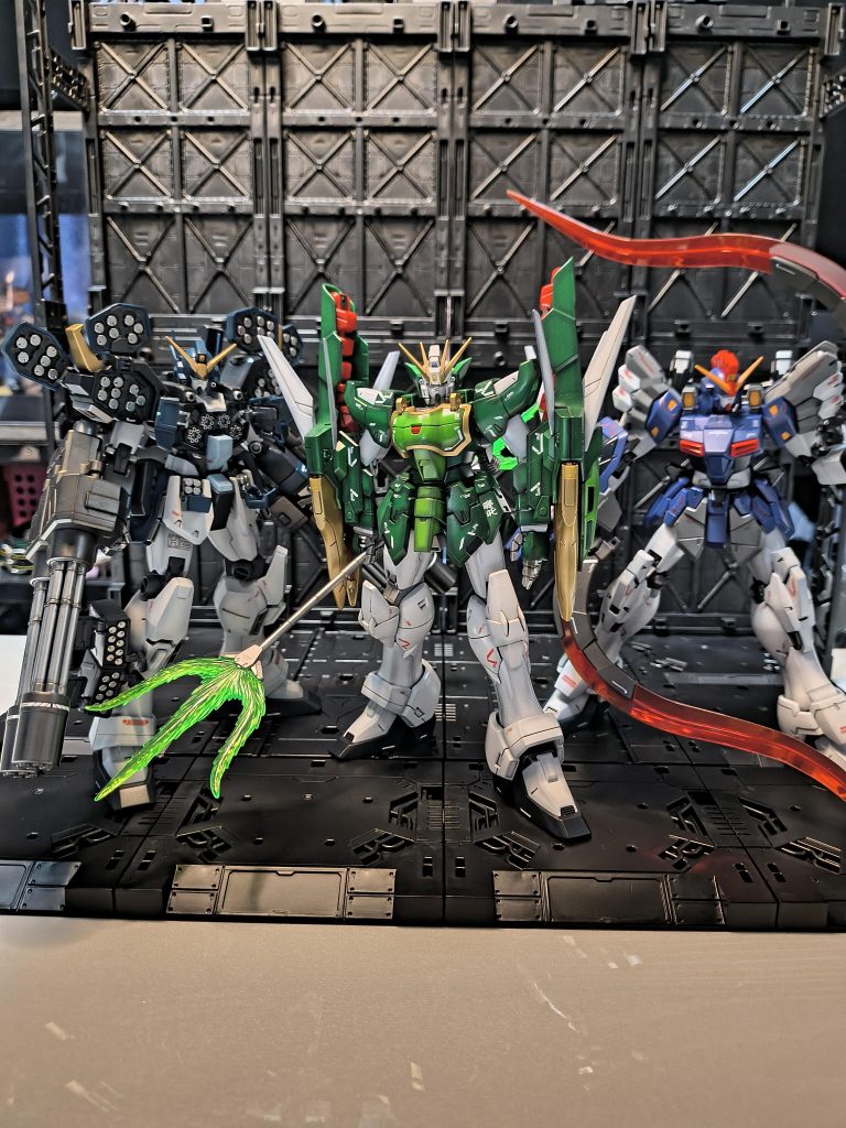 今回５機の撮影に苦戦しました…ほぼ無理ですね。当時は初心者で模索しながら制作したのを覚えてます!ガンダムWは一番好きな作品です😊自分をガンプラの沼へ誘った作品です😊この５機は大事に飾っています!