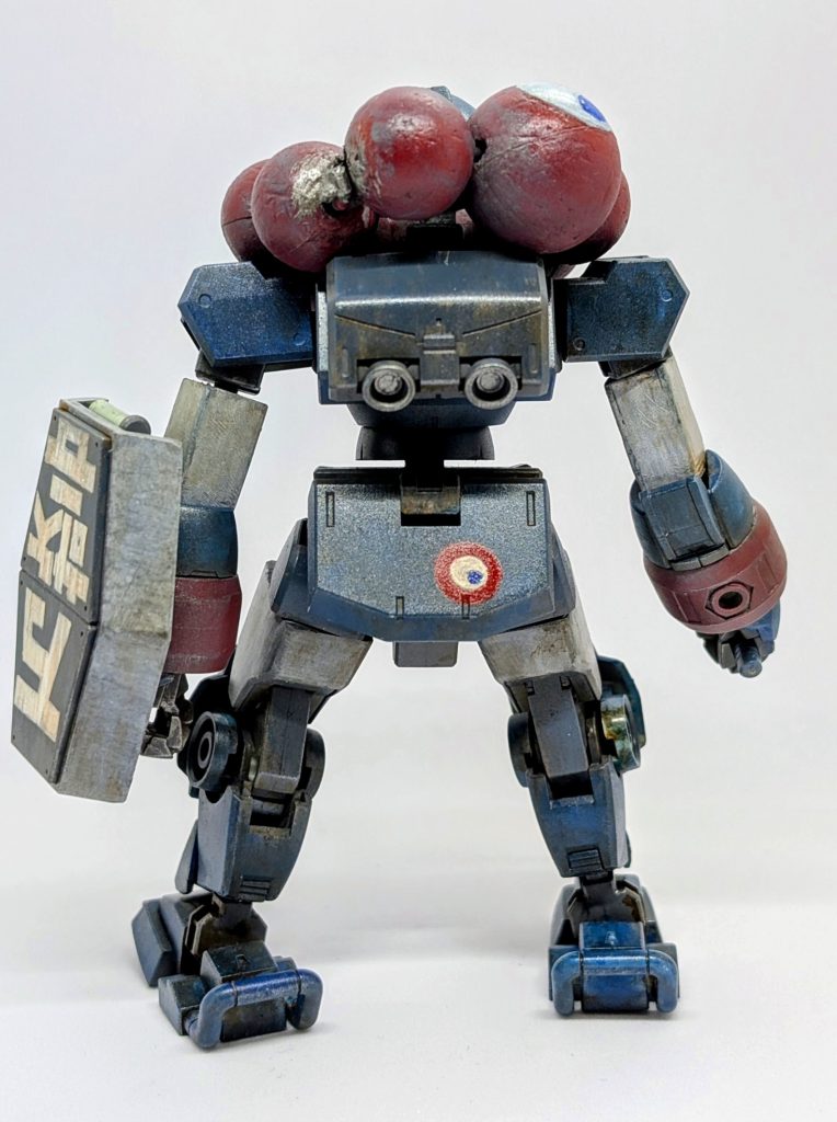 お尻の目玉はワンポイントです