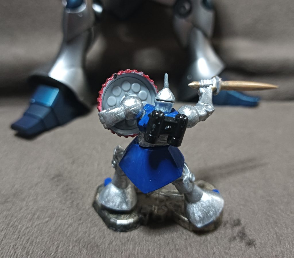 盾の裏はお許しください手を抜きました笑