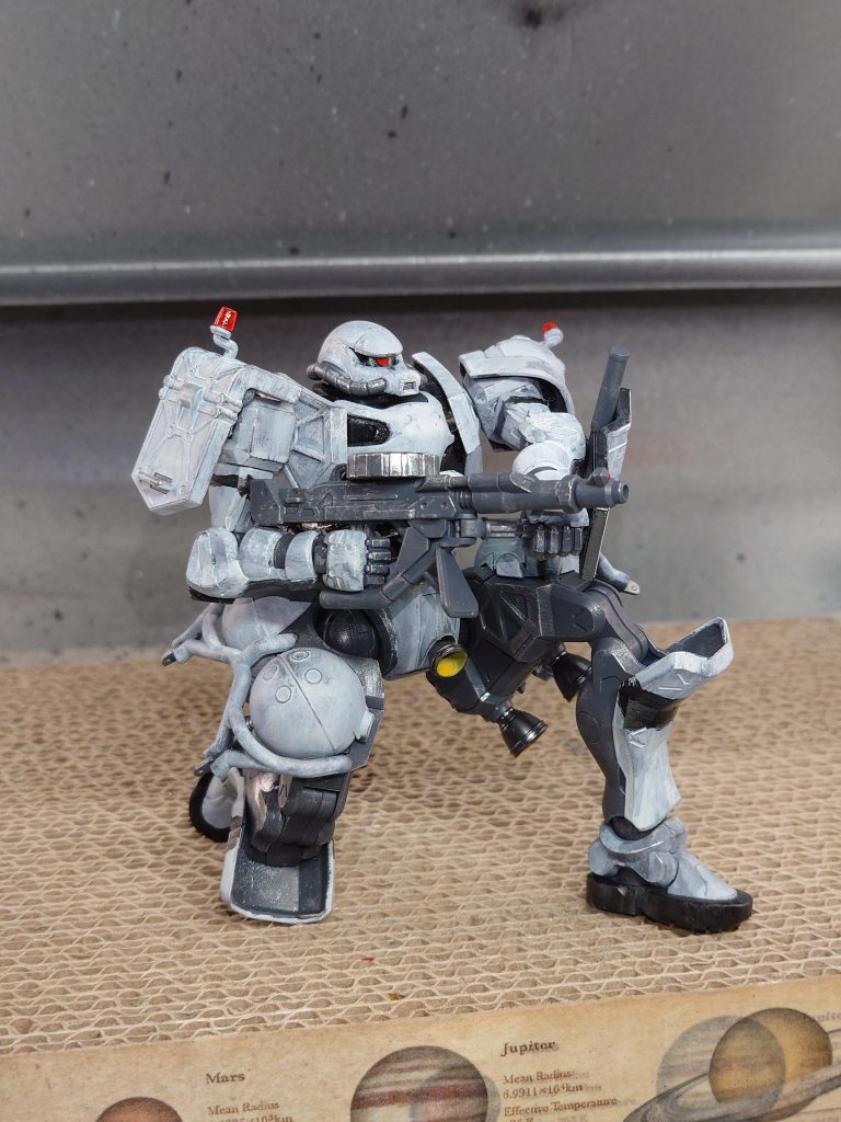 軍の機体の払い下げ品ならある程度汚くてもいいかなあ。