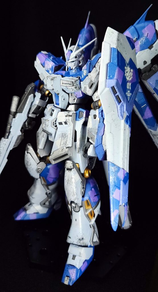 RG Hi-νガンダム スプリッター迷彩–5枚目/制作者：塗装狂主任