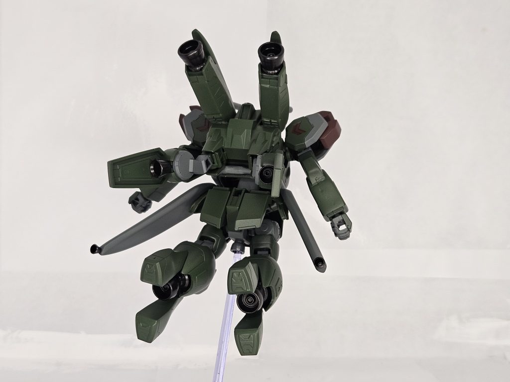 前から見たらミノドラのように見えるのに後ろから見るとただのブースターにしか見えない　ハリボテ設計