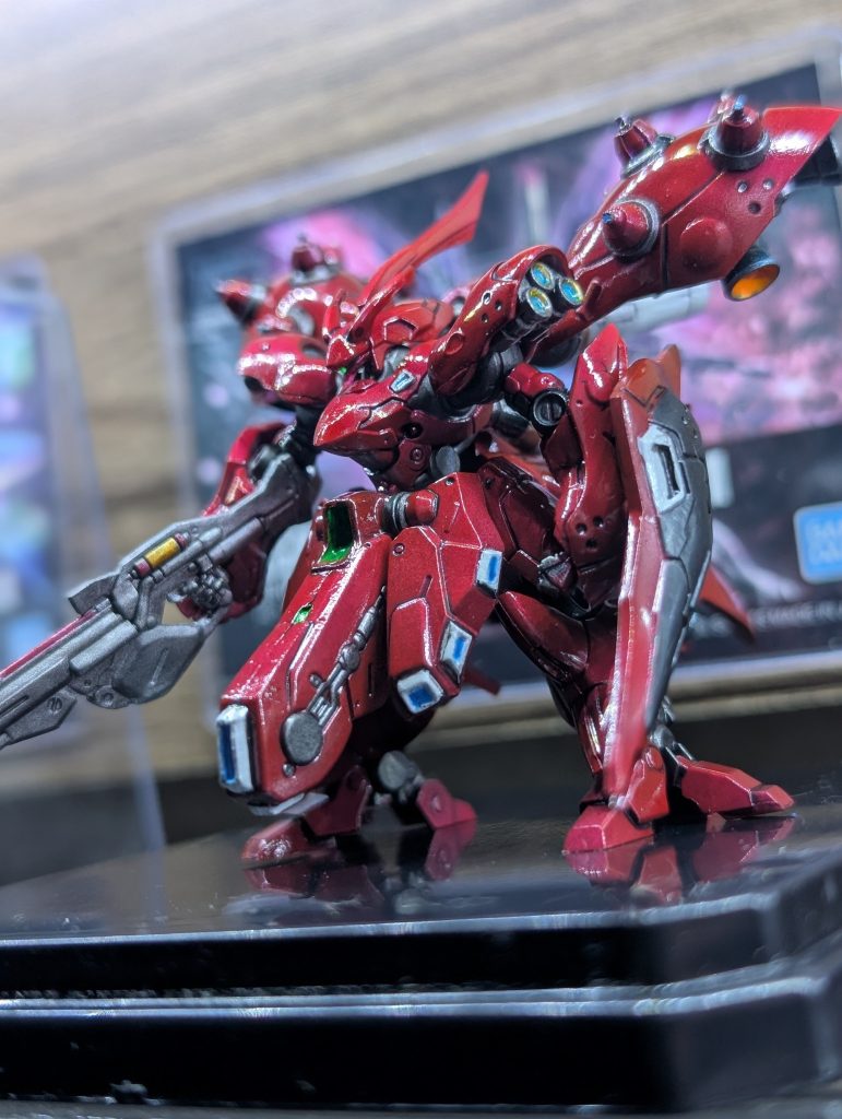 ナイチンゲールはかなり好きな機体なので、初めてキャンディ塗装に挑戦して失敗したく無かったのですが、自分的には結構満足いく仕上がりなり良かったですまだまだ、はみ出しや筆むらができたりするのでもっと落ち着いて作業したいですね。せっかちな性格なので根気と辛抱強くなりたい😣