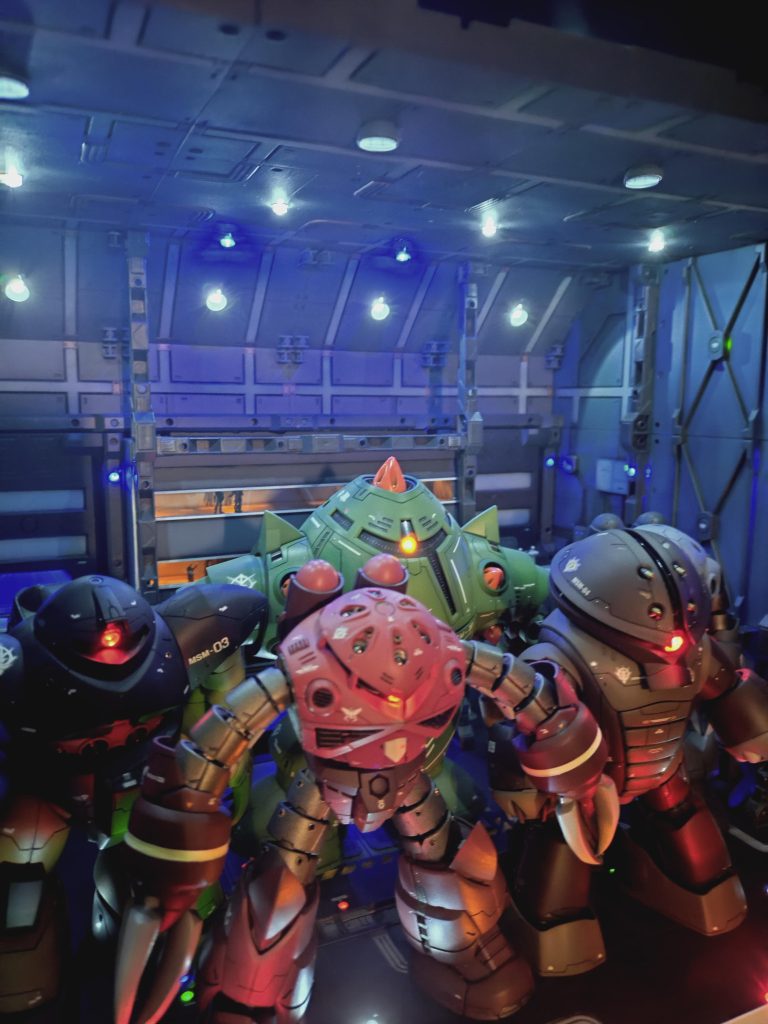 ジャブロー水泳部集合–4枚目/制作者：chapee