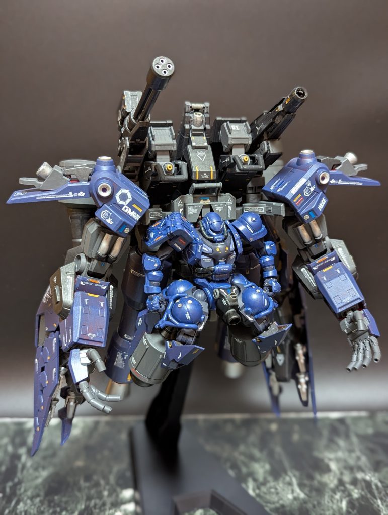 クタン双竜型の前に来るパーツは付け替えて後ろ向きに。