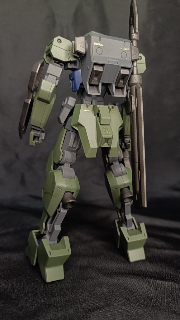 なお少数とはいえ高価な機体を「地元の警備会社」に委託して扱わせる事には当時の議会も紛糾したが、警備会社のパイロットがまるで「前から乗っていた」かのような操作により良好な演習結果をみせてこれには反対派も賛成せざるを得なかったという。