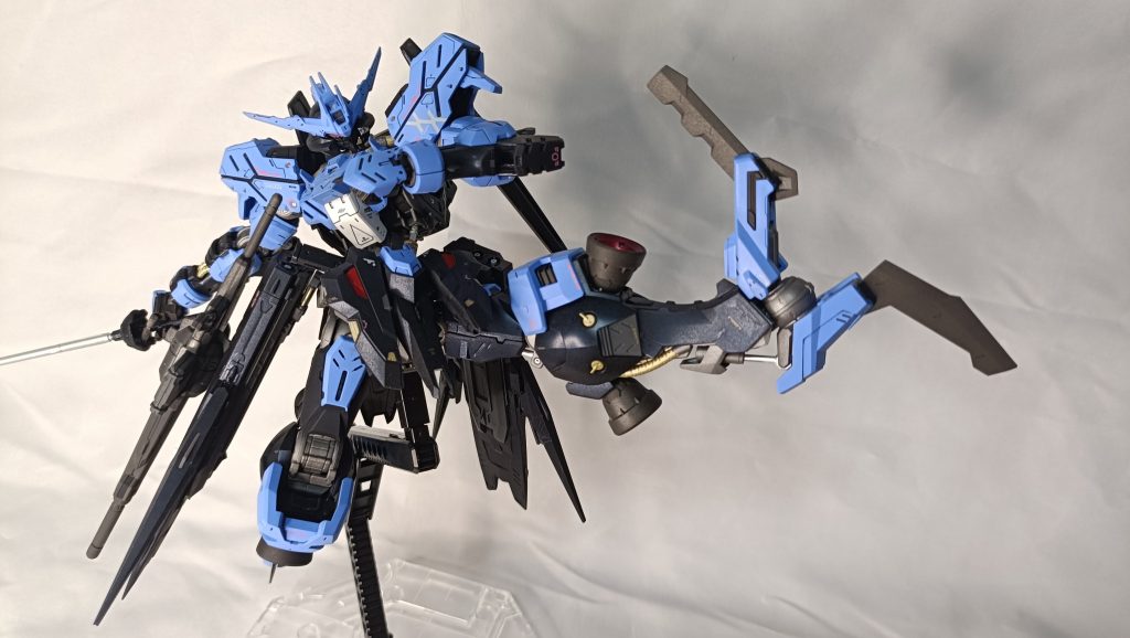 グリグリ動かすにはHGのほうがよいかも…