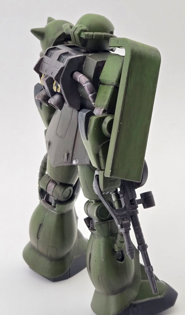 足元や盾は退色表現も少しやってます