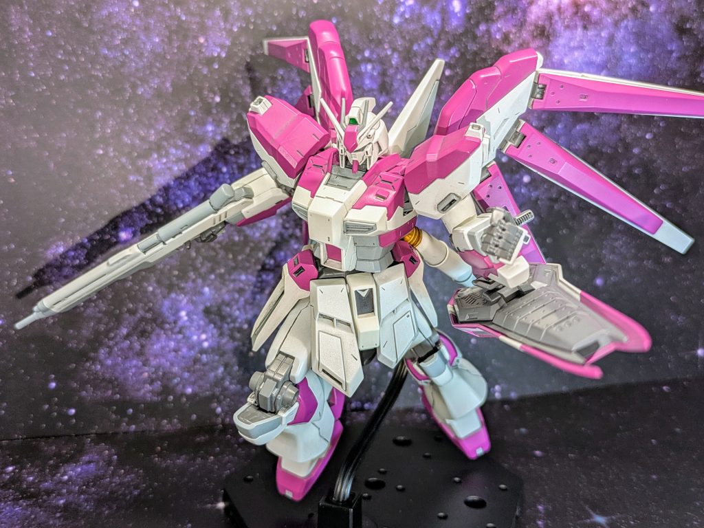 この機体ちょちょっと触るだけでめちゃくちゃ絵になるくらいに化けますね〜しかし！ピンクが目に刺さるぅw