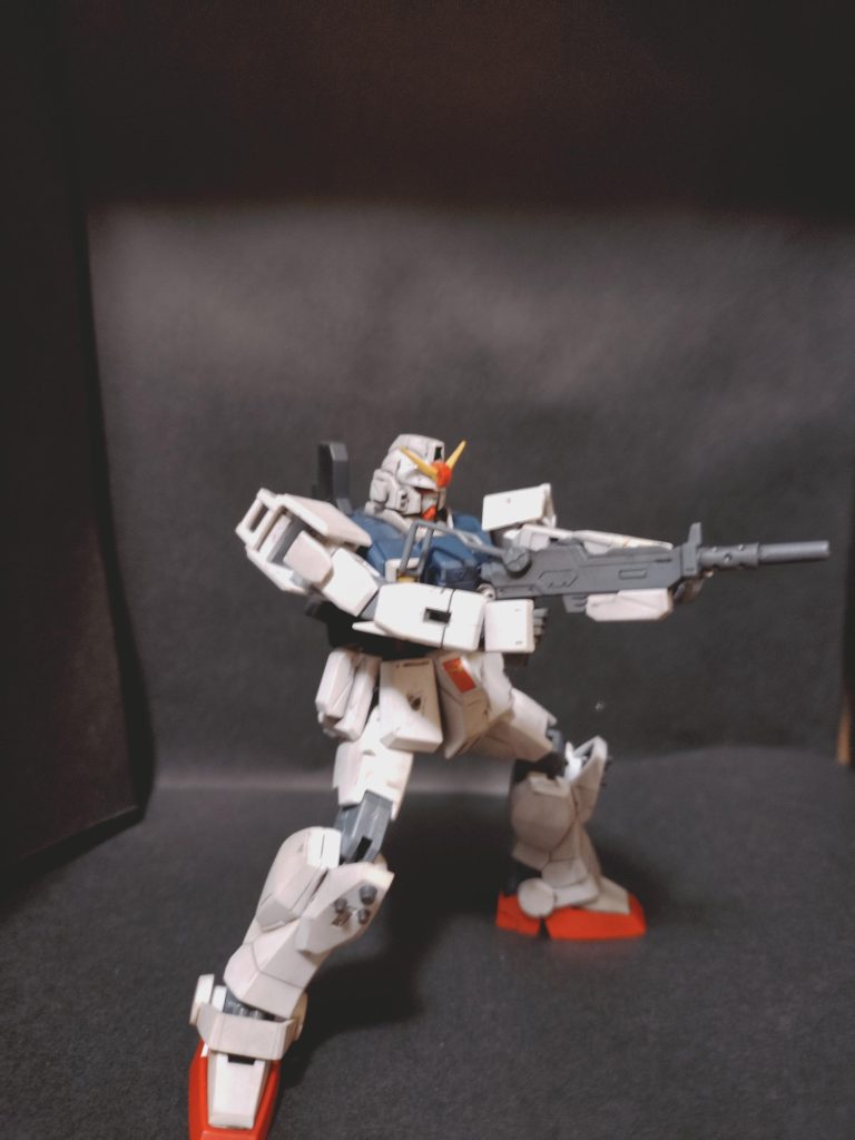 陸戦型ガンダム–4枚目/制作者:LEONA_TYLER