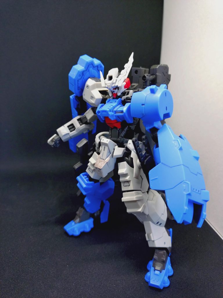 ガンダムアスタロトリナシメント–2枚目/制作者：LEONA_TYLER