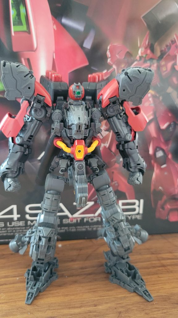 初の内部フレームから作成しました。この組み方楽しいですね！