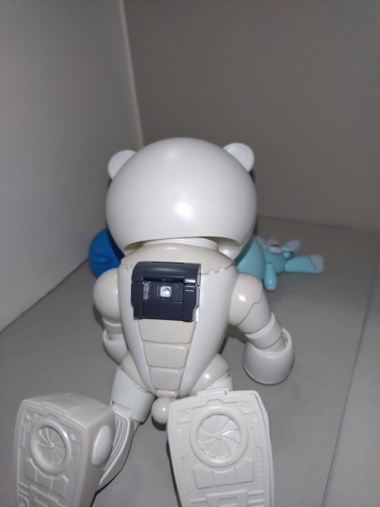 ママッガイ「お、お前ら!?どうしたんだい？」プチッガイA「て、ティターンズの奴等が、おっかさんと間違えて、俺達をボコりやがったんだ!!」プチッガイB「俺達も追いかけたけど···このザマさ」