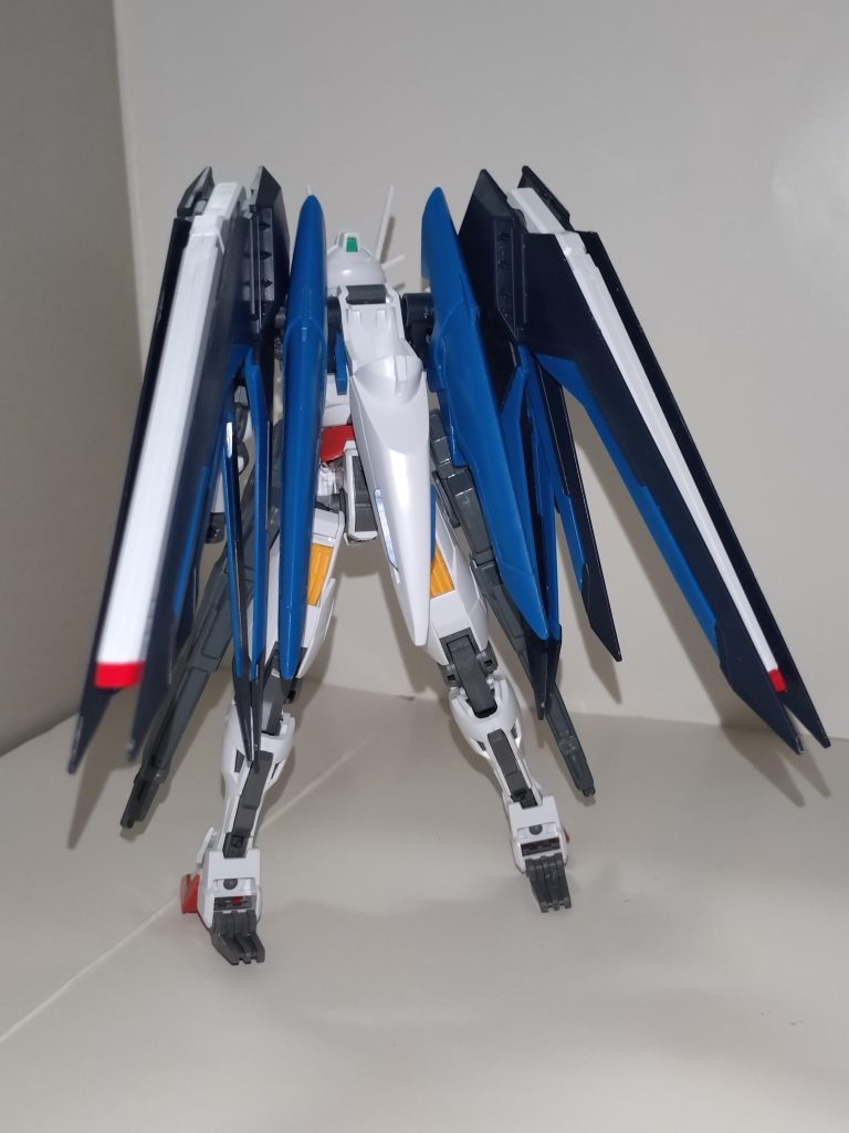 腰部のハイドラ5ビームガトリングガンを、MA-M234ユーディキウム4長射程ビーム砲に変更し、両腕にはMA-MV16C複合兵装防盾システムを追加。これにより攻防速のバランスがよくなった。ビームライフルは廃止になったため、手持ち武器はビームサーベルのみ。 加えて、アドステラの認識機体番号を抹消し、コズミック・イラの認識機体番号に統一した。 改造前と同じく特殊部隊「East of Eden」所属。