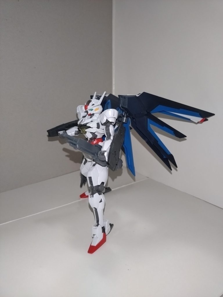 MA-M234 ユーディキウム4長射程ビーム砲ZGMF-X13Aプロヴィデンスのユーディキウムビームライフルの技術を応用した、大腿部の固定武装。