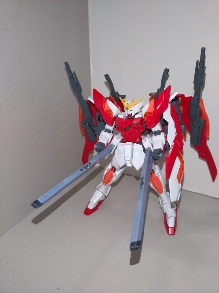 【武装】腰部レールガン同じポピパの牛込りみが制作したストライクダガーインディペンデンスにも装備された実弾兵器。MS、バード形態のどちらでも使用可能。