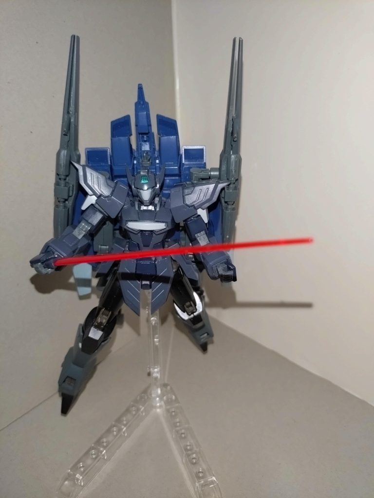 ビームサーベルAGE世界における地球連邦軍MSの標準的な装備。ビーム刃の長短を切り替えられる。立希「お前達の行進もここで行き止まりだな」