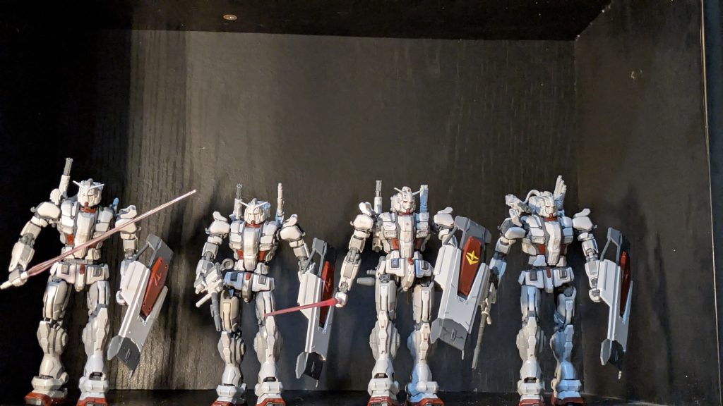 素組のガンダムEX4体–4枚目/制作者:Mio ガンプラ会