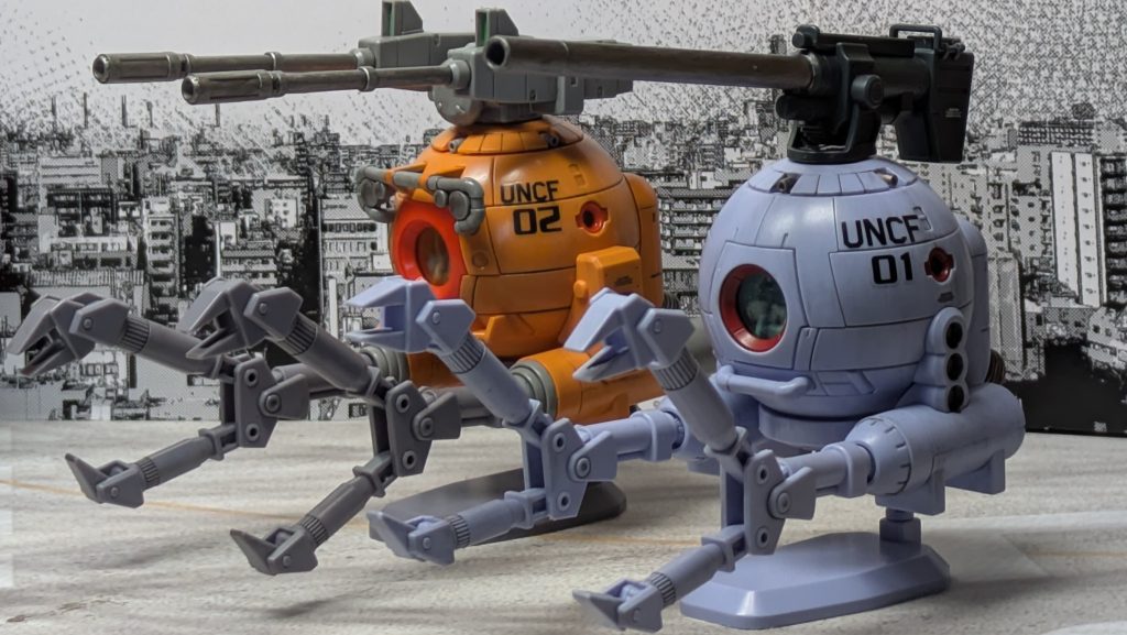 元々ボールK型はボールシリーズでは初期量産機であり、初期生産機は作業ポッド時代の名残であるライトやウィンチが取り付けられたままだった。これらの装備は活用次第でシロー・アマダやシイコ・スガイのように近接戦闘でザクを仕留める事もあるが、これはレアケースであり、殆どのパイロットからは前述のシイコも含めてデッドウェイトと指摘された事から一年戦争中盤から後半にかけて生産された後期生産機では取り外される事となった。また、同時期に反攻作戦に備えてK型を更に簡易化し、ジムの支援機として開発されたボールが次期主力機となる事からK型自体の生産が縮小。K型はボール搭載型に改造されたサラミス級巡洋艦の指揮官機として運用される事となった。一方で星一号作戦ことア・バオア・クー攻略戦前後では熟練パイロットの不足から新人パイロットがK型に搭乗する事もあった。ア・バオア・クー攻略戦の最中にグラナダ沖にてジオン軍陽動のため出撃し、ジオン軍603技術試験隊のオッゴ隊と交戦したボール隊はパイロットの大半が配属直後の補充兵だった事もあり、指揮官以外にもK型に搭乗した新人パイロットが多数いた。