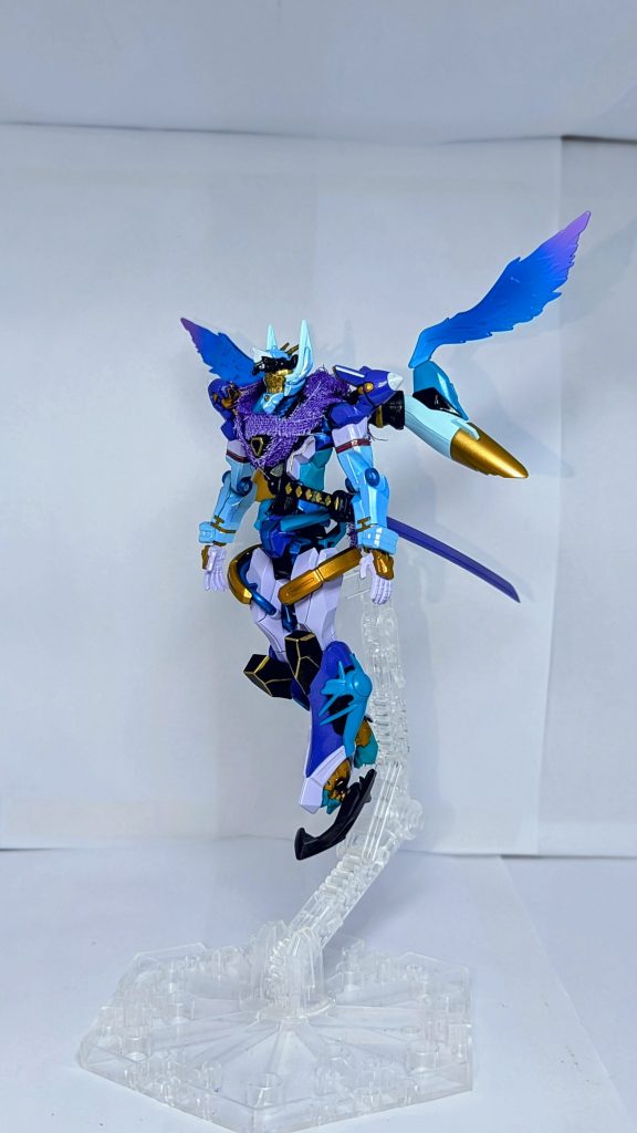 エンディミオンユニット覚醒状態シャロンの薔薇(ララァ)が元の世界へ帰ったことで、イオマグヌッソが使えなくなり、本編のラストを見る感じだと今後使われることも無さそうだったので、本来のジフレドに搭載されていたイオマグヌッソを稼働させるための特殊なサイコミュを撤廃し、ジークアクスと同じくオメガサイコミュ(エンディミオンユニット)を変わりに装備。