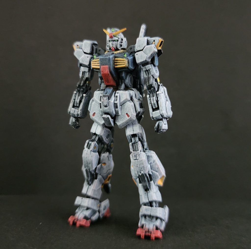 ガンダムマークIIの状態です構造上出来るとはいえ、このままでも飾れるのはニクイですね