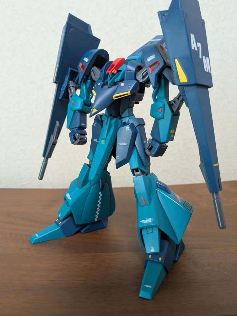 フロントビュー新規モールド等を作成する技術がまだないのでデカールで誤魔化しています(⁠◡⁠ ⁠ω⁠ ⁠◡⁠)