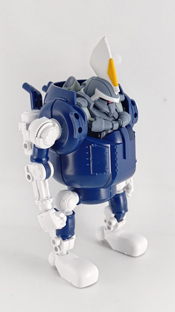 モビルジン無加工なのにサイズがジャストフィットすぎて笑いました。