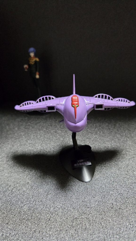 ガウも旧キットですよ写真イマイチですが、どちらも良く出来ています。