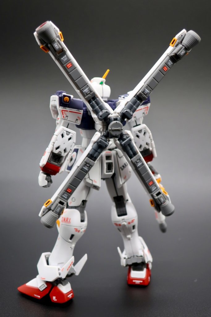 ただ、F91以降のモビルスーツは小さいのでパーツが小さくて大変でした。なのでクロスボーンガンダムシリーズ、F91シリーズ、Vガンダムシリーズを作って目が疲れるシリーズを終わらせたいと思います。すぐに気がかわるような気もするけど···