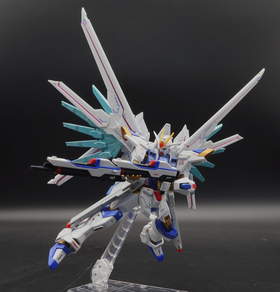 HGマイティーストライクフリーダム部分塗装–4枚目/制作者：あるむ