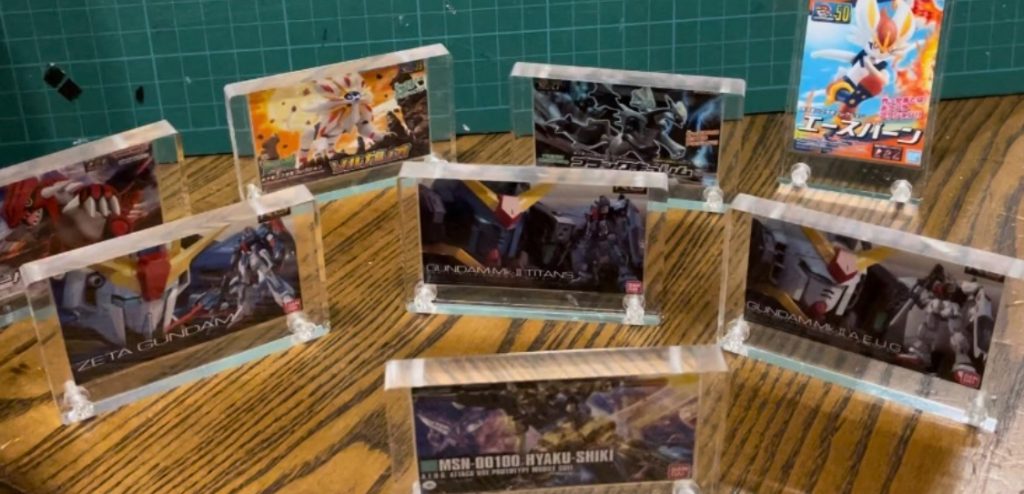 子供の分も。本家を購入するのは値段が高すぎるが、コレは手間がかかり過ぎる。倒れない簡単な何か良い方法はないものか？