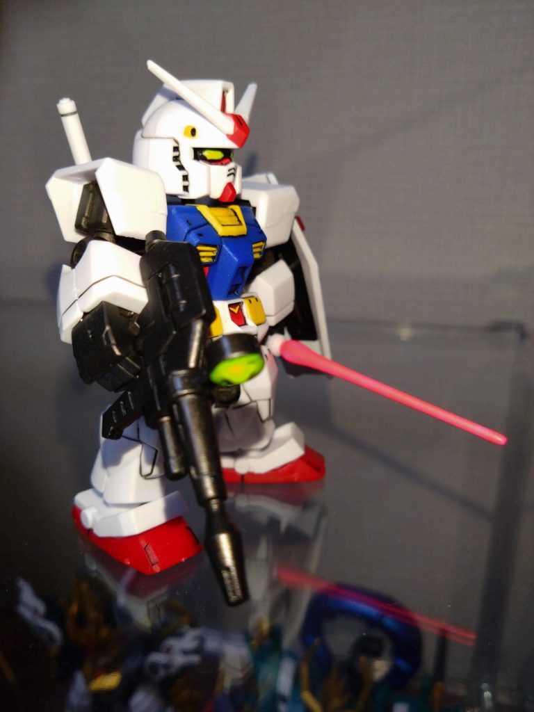 ブロックロス　ガンダム–3枚目/制作者：基本筆塗り部分塗装仕様