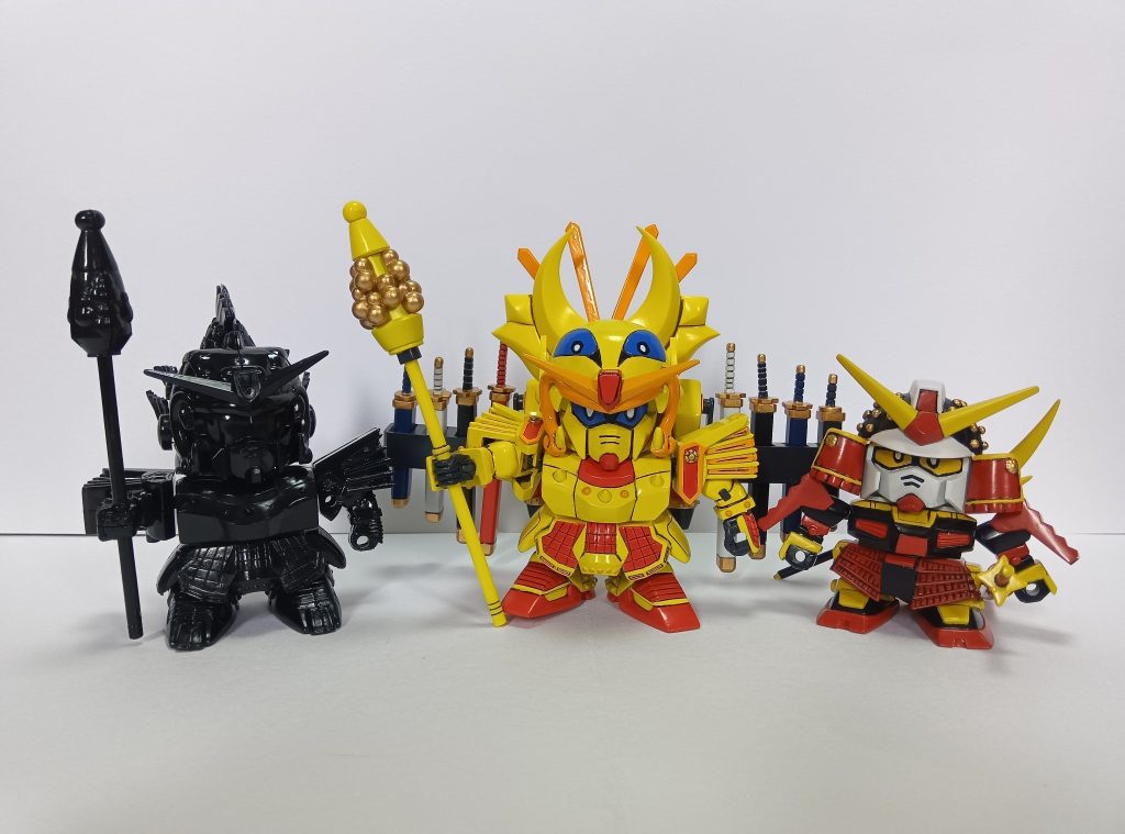 脚部パーツなしと以前制作したムシャガンダムと比較。今回の制作の反省点はいつか作る千生将軍サラマンダートップで活かしたいと思います。まぁ、一番の反省点はポイ活、というかゲームにハマり過ぎるなということですが…⋯今年もあの日が近づいてきたけどどうするか⋯