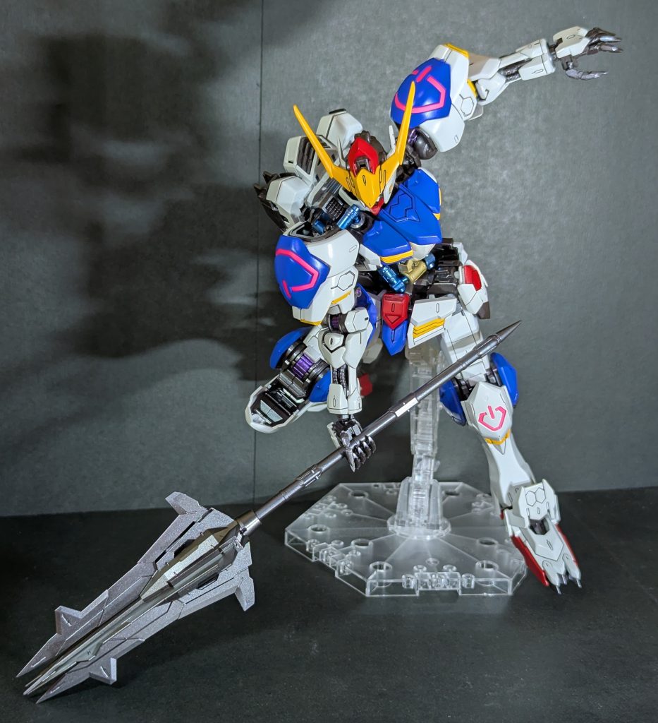 ガンダムフレームの可動域凄い、バンダイの技術の賜物ですね✌️