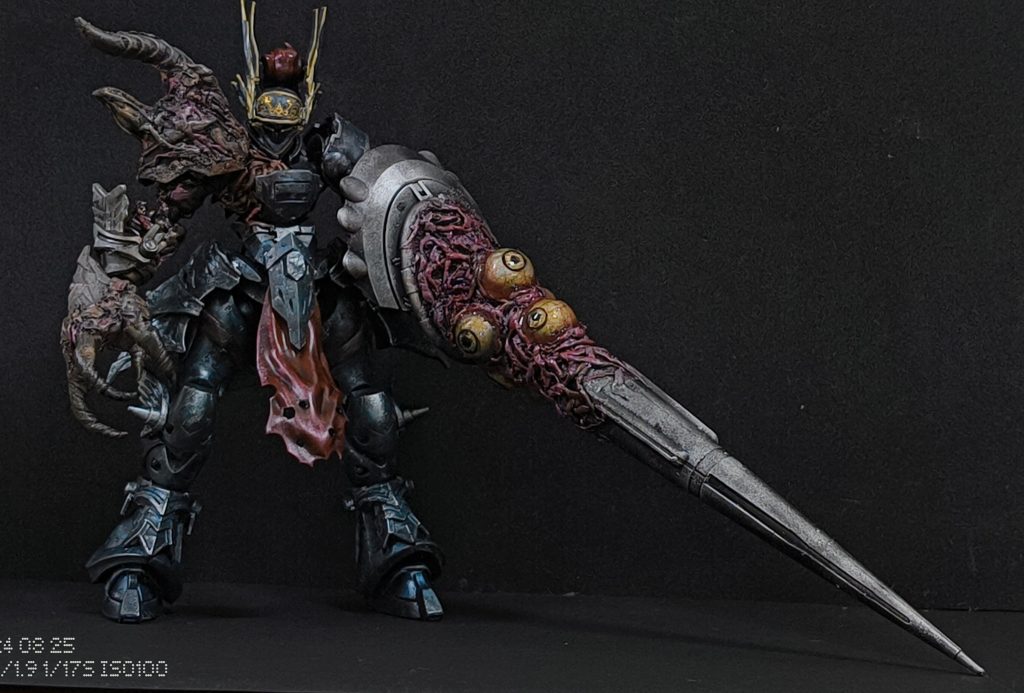 〔全体像〕本家同様、武装が巨大なため迫力満点