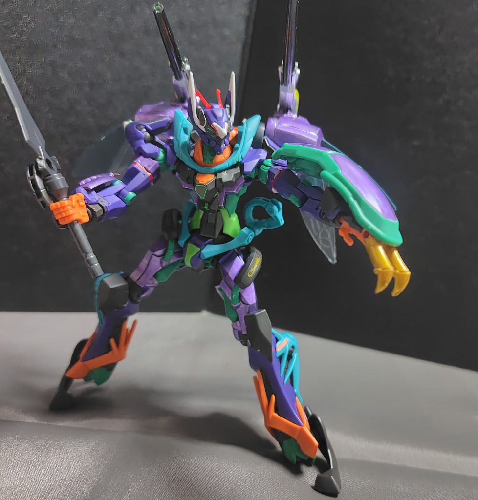 ・シールドクローワイヤークローみたいに爪を飛ばすことは出来ませんが、引っ掻いたり、突き刺したり等の牽制が出来ます。