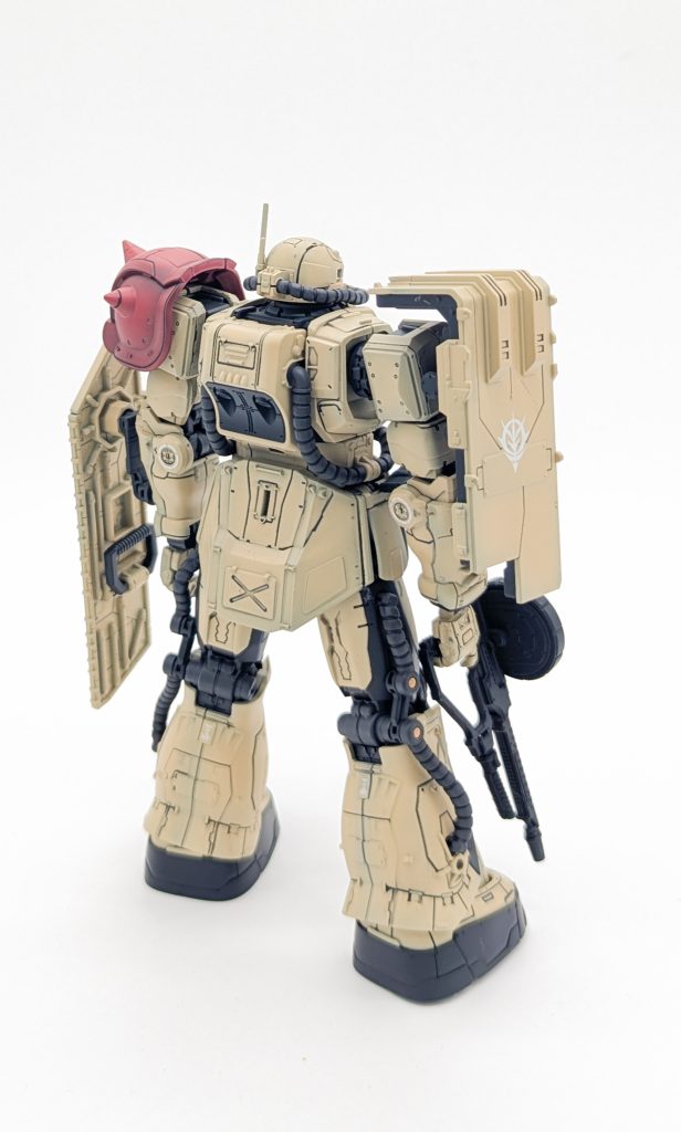 右肩シールドはこちらのショート型の方が好みです。