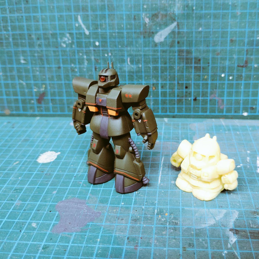 　1/300 森永チョコスナック MS-06Z サイコミュ試験用ザク–2枚目/制作者：だんくら工房・mk戦車