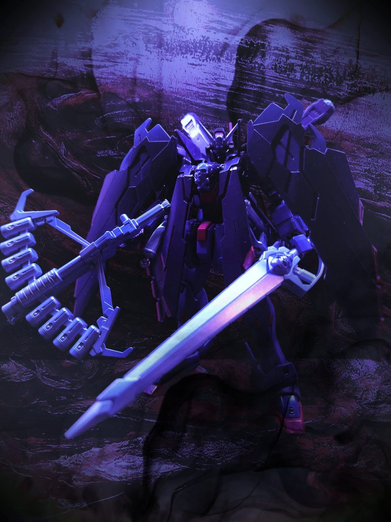 最後に禍々しさをめっちゃ強調した加工です。強そう(小並感)某ゲーム好きの友人の誕生日が近かったのでプレゼントに送ったらすごく喜んでくれました。それだけでも作った甲斐がありました。最後までご覧いただきありがとうございました。次回のものも今作ってる最中ですので楽しみにして頂けたらと思います。