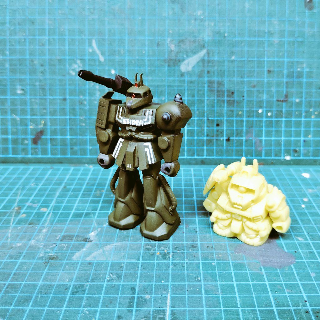 　1/300 森永チョコスナック MS-06K ザクキャノン(イアン・グレーデン機)–2枚目/制作者：だんくら工房・mk戦車