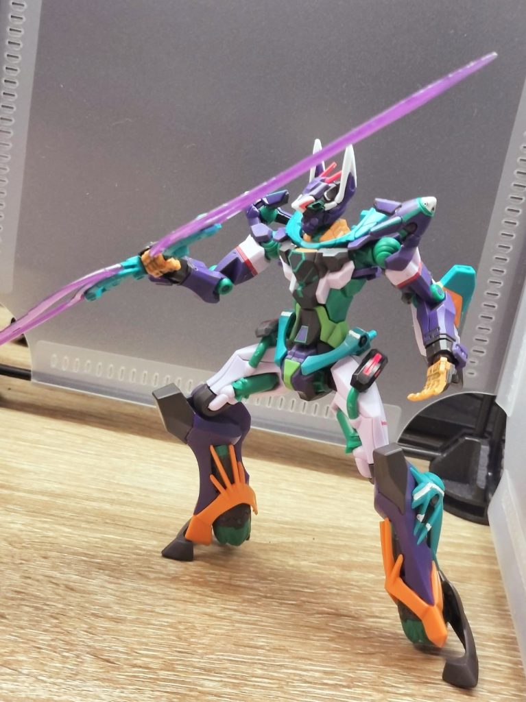 ジークアクスのツインブレードは子型の巨人の襲撃を受け片刃が堕ちてしまった