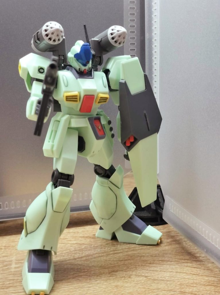 その日まで俺は積みプラを崩し続ける