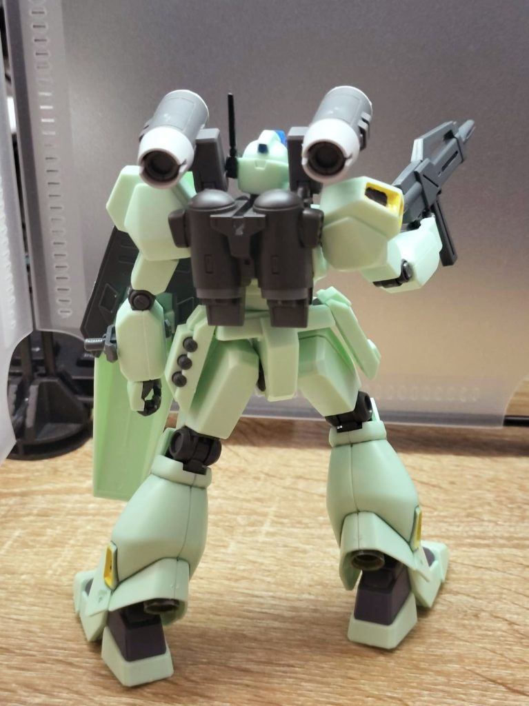 他のジェガンのスペースを確保するため