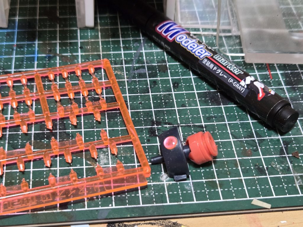 ほぼ無加工ですがモノアイだけHアイズにしてます