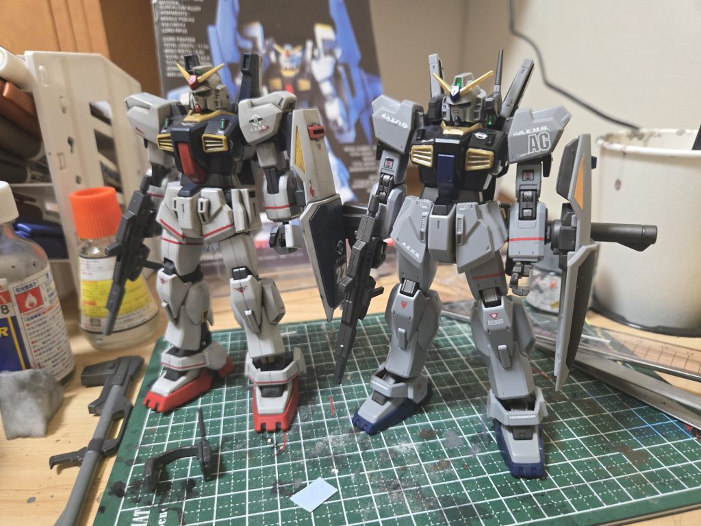 ぱち組ジャンク品で買ってきたベース限定のリアルタイプカラーと並べて一枚📷