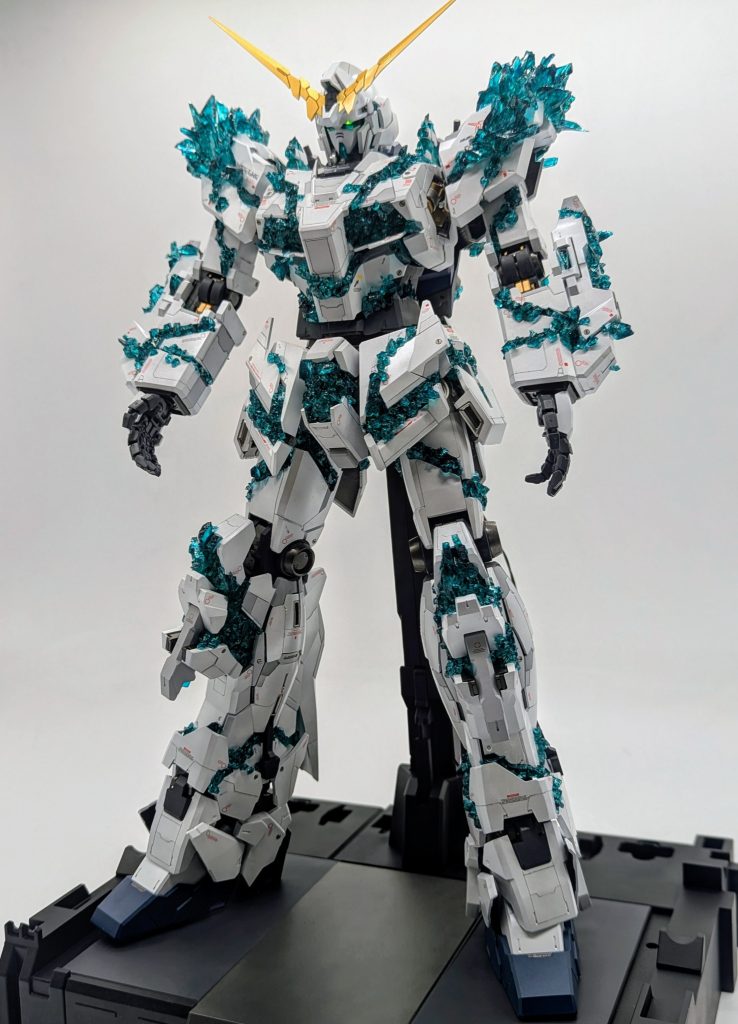 PGユニコーンガンダム 光の結晶体　全塗装完成品–2枚目/制作者：kenshira0123