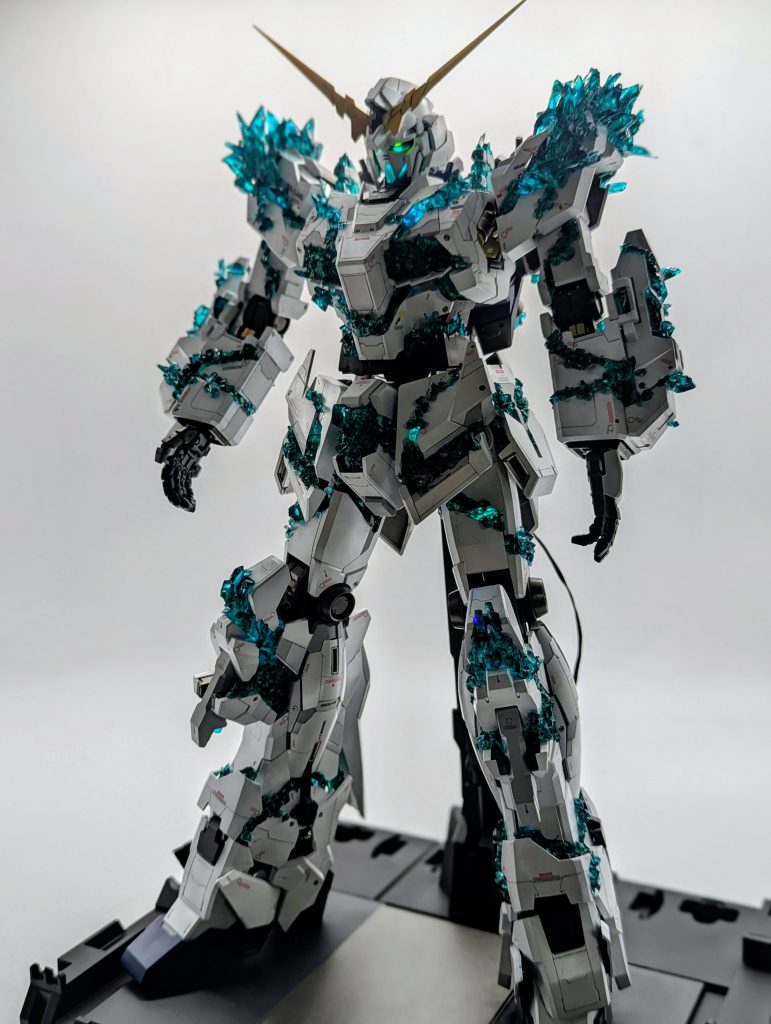 PGユニコーンガンダム 光の結晶体　全塗装完成品–7枚目/制作者：kenshira0123