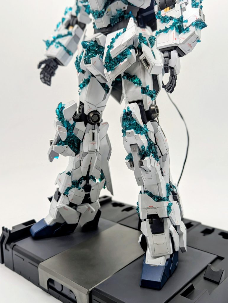 PGユニコーンガンダム 光の結晶体　全塗装完成品–6枚目/制作者：kenshira0123