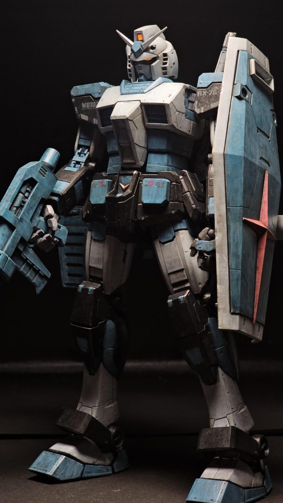 ピンク部は初の蛍光塗料です。楽しいですね!実は塗装で疲れはててしまってデカールはほぼ諦めました💦確か4ヵ所で納得してしまいました(笑)忍耐力が足りません💦