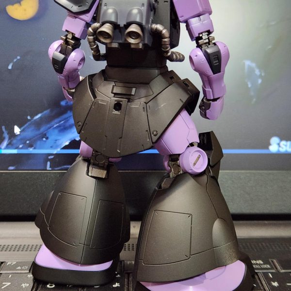 機体色塗装が出来ました。イメージしていた好みの色になったので、これで次の作業へ行こうと思います。（4枚目）